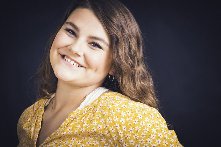 pittsfield-senior-photographer-seniorsofjwp-as3